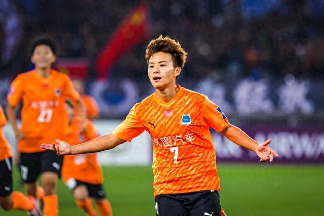 亞冠決戰(zhàn)末刻點球定勝！王霜果斷出擊！