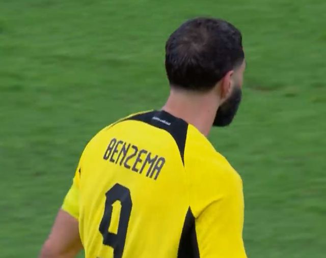 37歲巨星25球雙冠王，亞冠級(jí)表現(xiàn)！