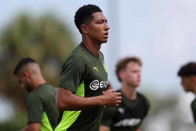 圖片報：多特售萬件世俱杯球衣，小貝印號占三分之一。