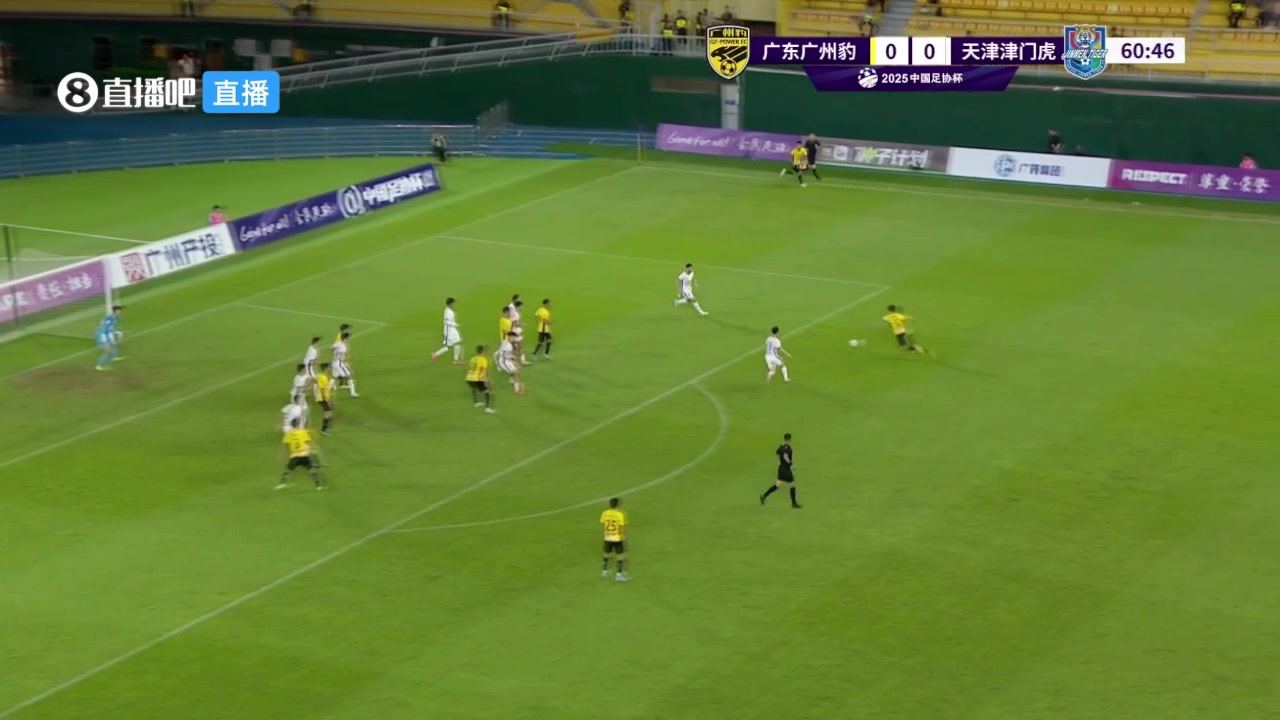 角球造混亂馬俊亮混戰(zhàn)破門廣州豹1-0領先津門虎