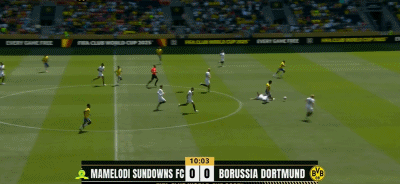 半場多特3-1，小貝林開張，吉拉西、恩梅加進球。