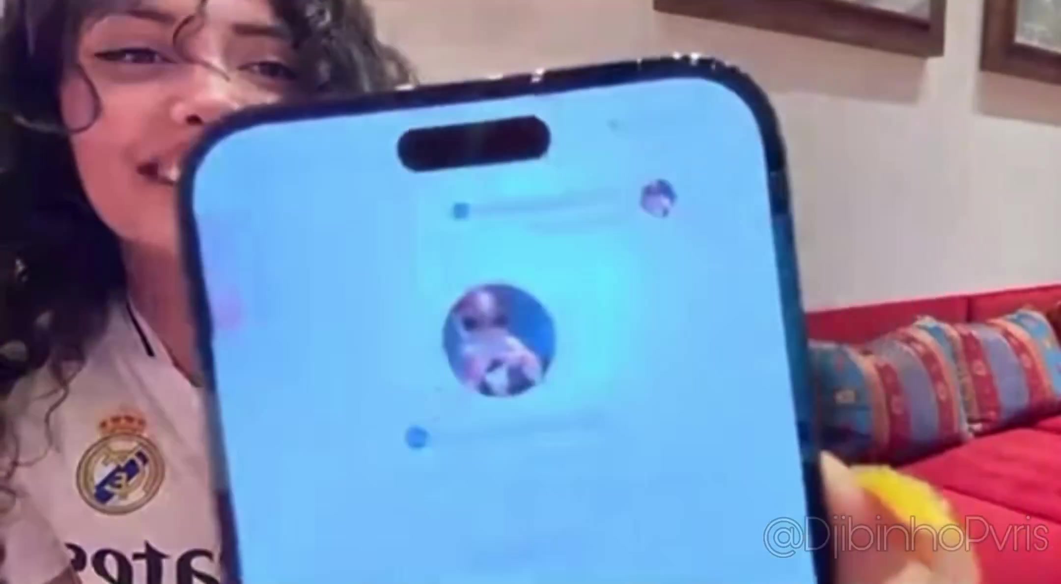 成人博主曝光本澤馬和維尼修斯私信維尼修斯邀請(qǐng)她去家里玩