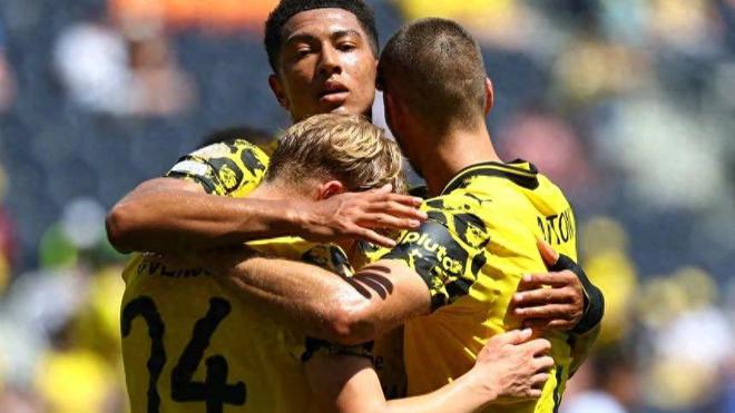 小貝林助攻，多特勝蔚山，小組第一出線