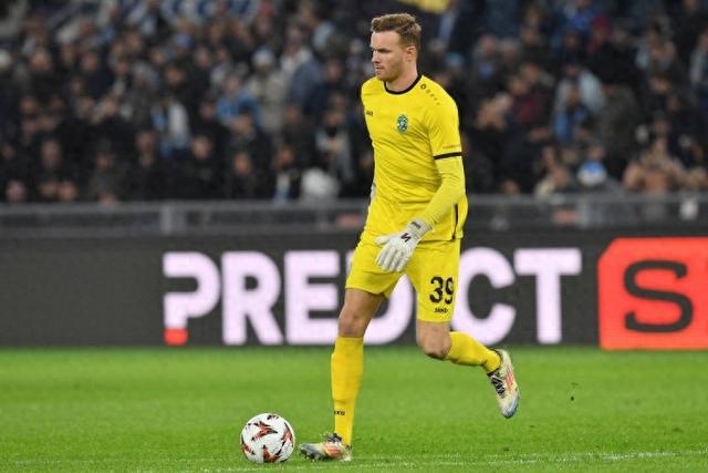 拜仁考慮簽31歲門將邦曼，烏爾賴希續(xù)約在望。