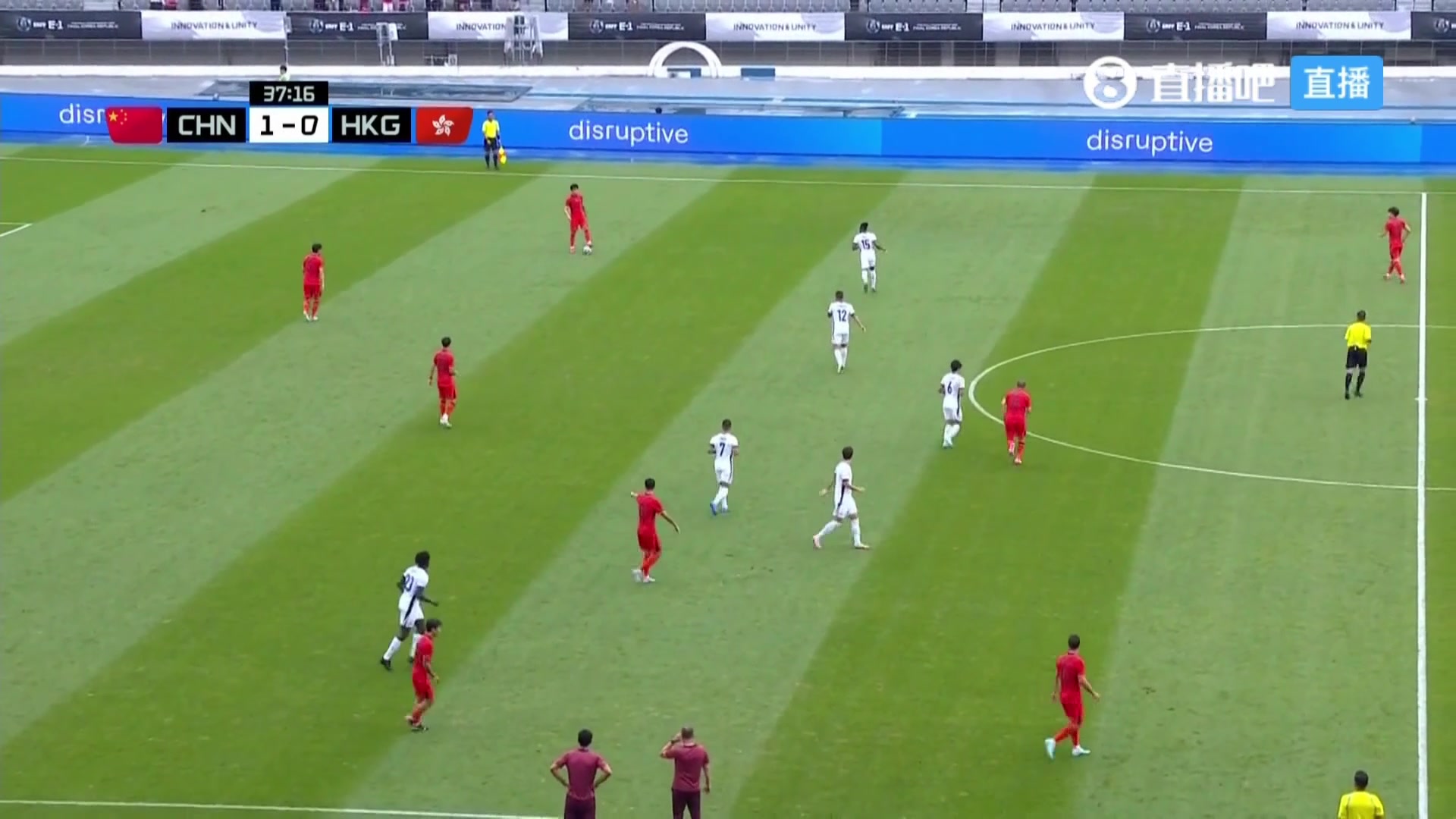 吾米提江踢邊后衛(wèi)楊晨指導(dǎo)直言無論左邊還是右邊都有難度