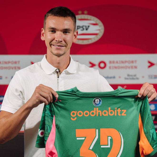 埃因霍溫租借捷克門將科瓦爾，合同含買斷條款。