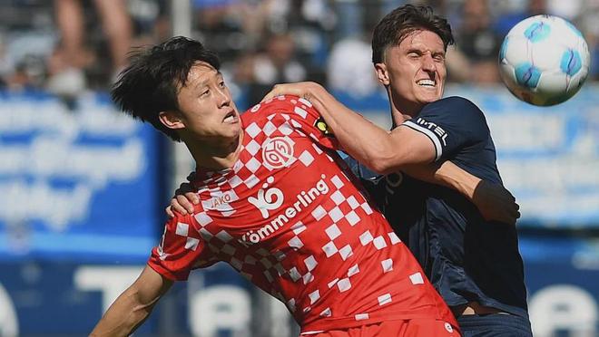 李在成，顴骨骨折仍戰(zhàn)！斗志強(qiáng)盛美因茨國腳