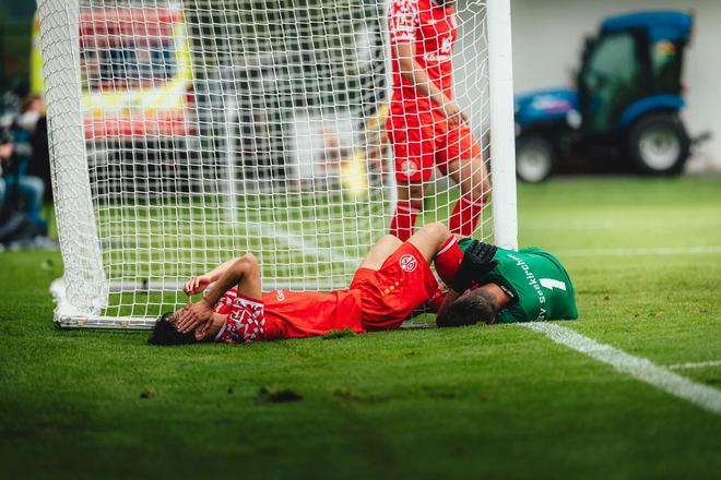 美因茨官方：李在城熱身賽撞門柱，顴骨骨折。