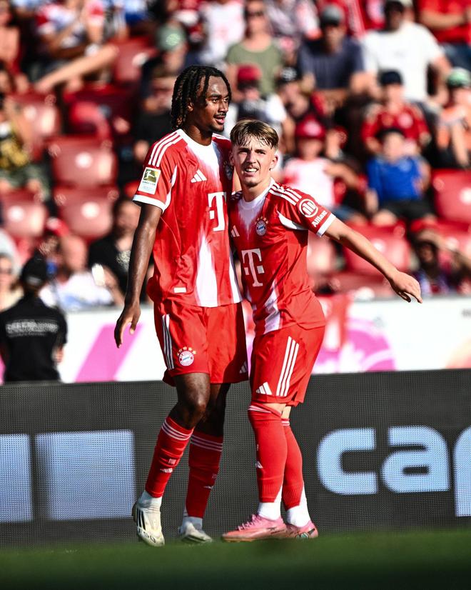 17歲卡爾表現(xiàn)驚艷，世界波助攻，拜仁小將評分如何？