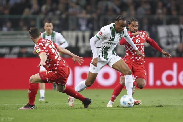 德甲：門興強(qiáng)，漢堡新季動(dòng)向？門興戰(zhàn)漢堡