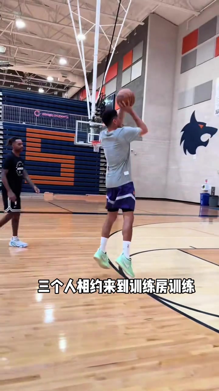 NBA球員訓(xùn)練時彈無虛發(fā)是真的話說這仨有沒可能湊一隊呢 NBA球員訓(xùn)練時彈無虛發(fā)是真的話說這仨有沒可能湊一隊呢