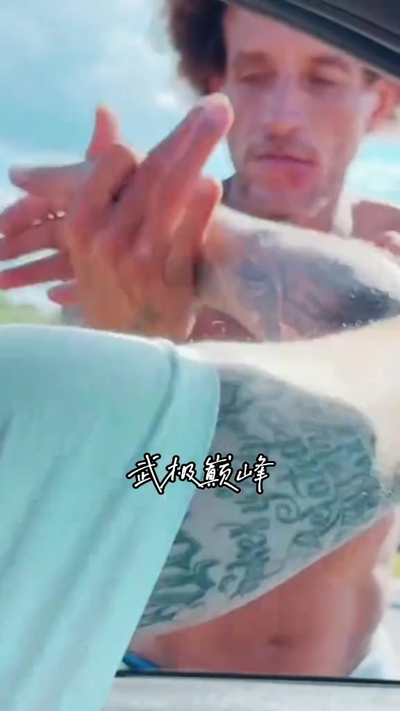 前騎士球員德隆蒂韋斯特很難想像這是曾經(jīng)在NBA飛天遁地的人啊 前騎士球員德隆蒂韋斯特很難想像這是曾經(jīng)在NBA飛天遁地的人啊