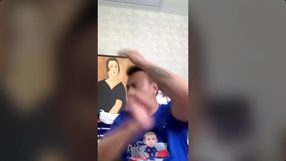 快氣哭了武磊單刀摔倒讓毛劍卿上海話爆粗XXX哪能了 快氣哭了武磊單刀摔倒讓毛劍卿上海話爆粗XXX哪能了